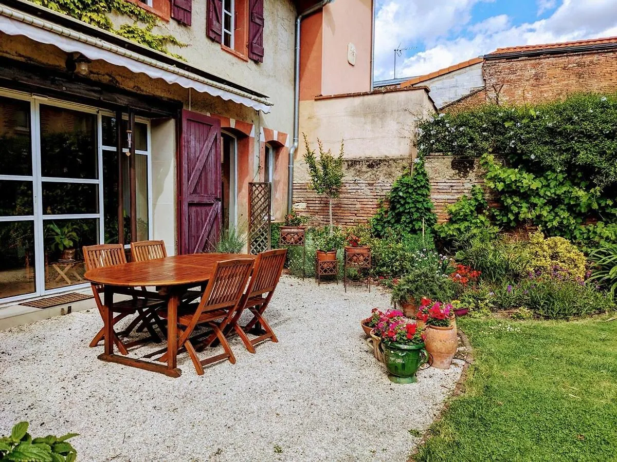 Belle Maison De Village Baziege Feriehus